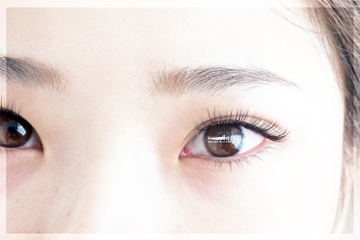 逆まつげ矯正 1番人気の リフトアップ ボリュームラッシュ300本 仕上げ アントス 埼玉県 大宮 のまつげエクステ まつげパーマ 眉毛専門店 高品質 心のこもったおもてなしと快適な空間でくつろげるサロン